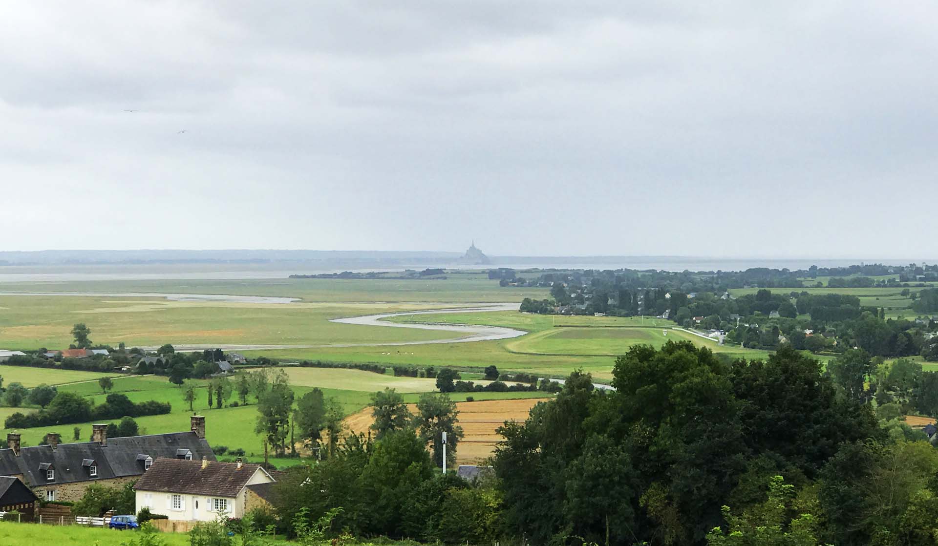 アヴランシュから見たモン・サン・ミッシェル