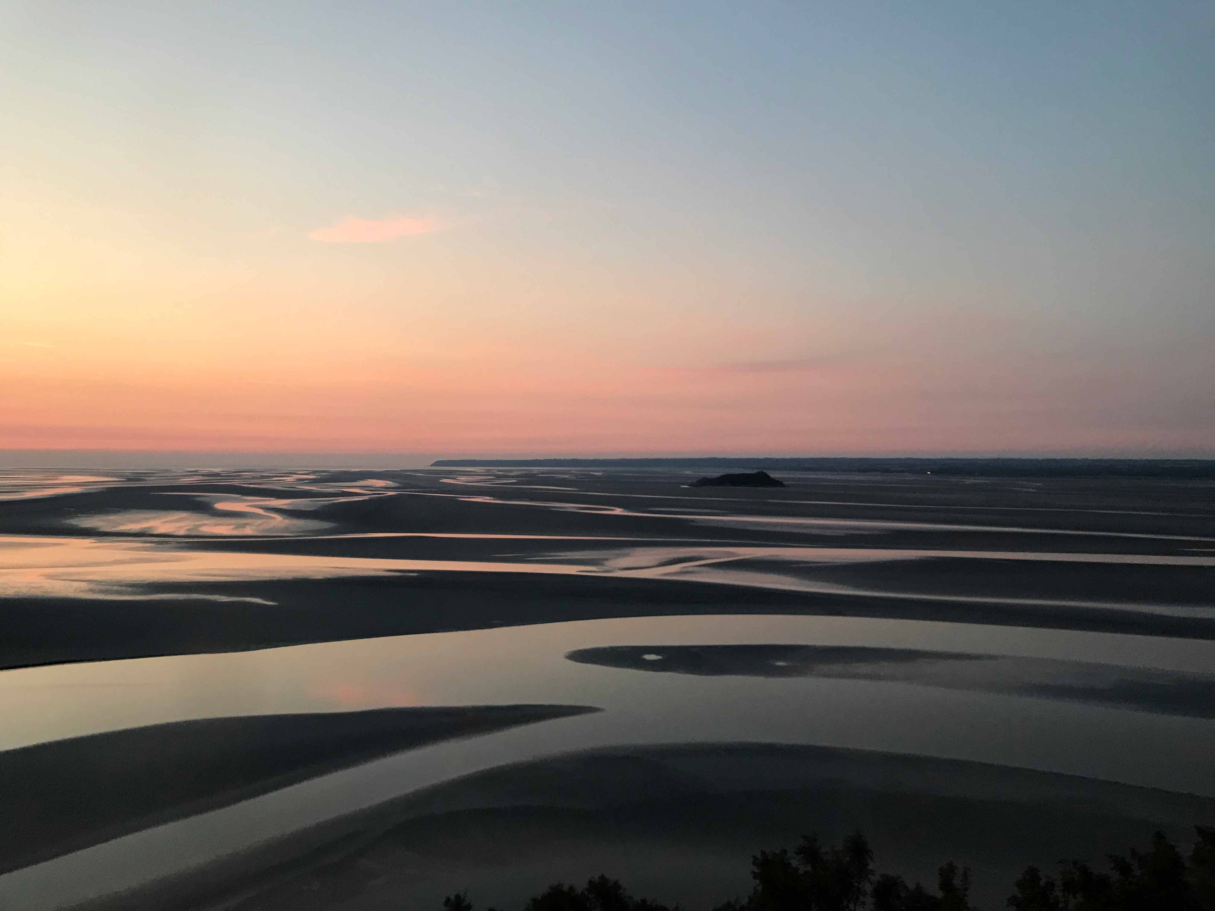 西のテラスから見たモン・サン・ミッシェル湾