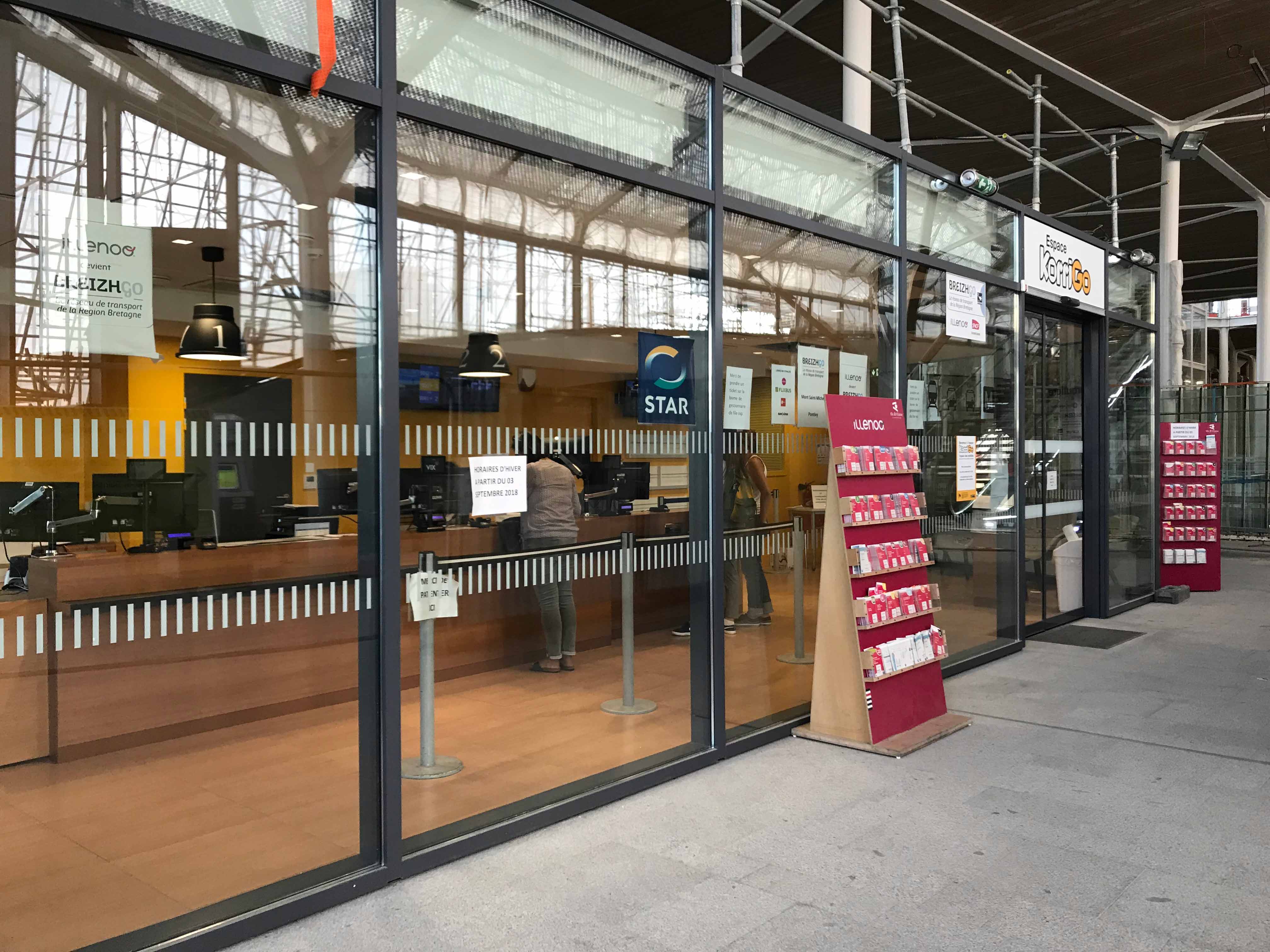 レンヌ駅のバスチケット売り場