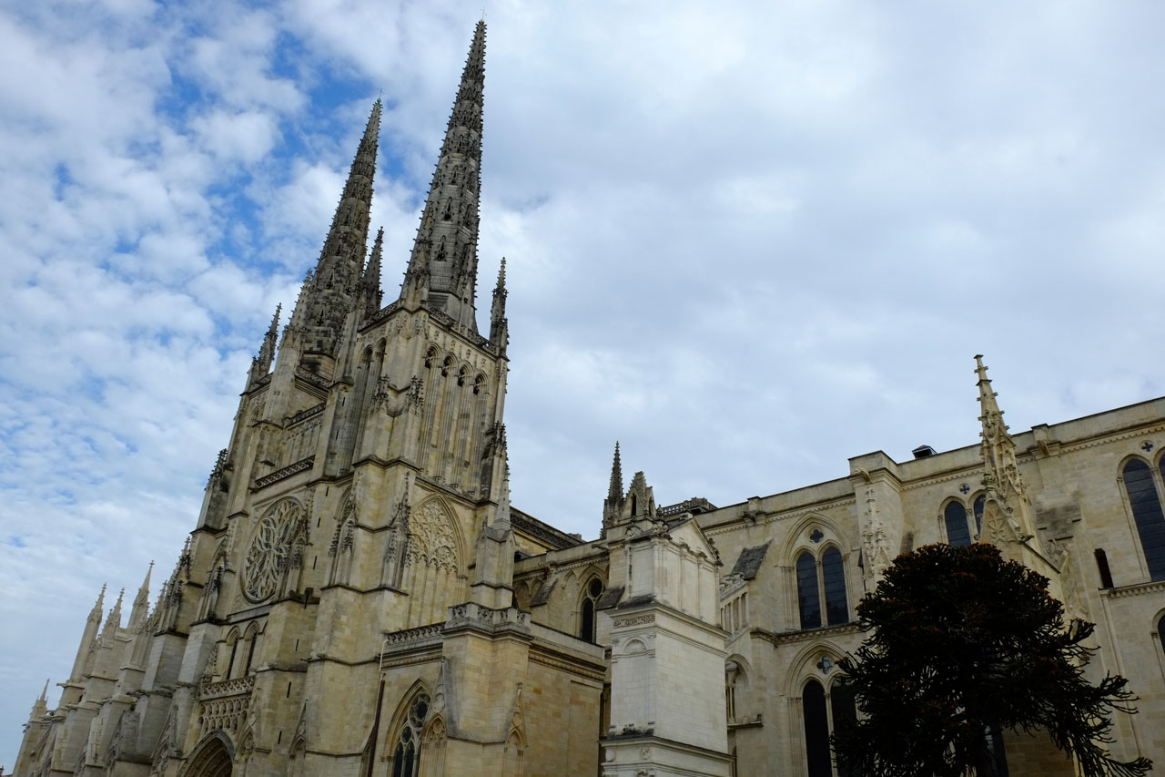 フランスのボルドーにあるサンタンドレ大聖堂